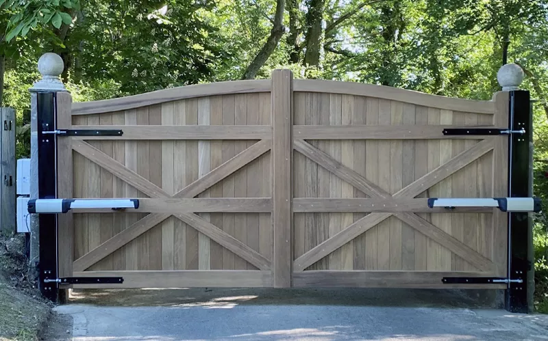 Swing gates with back motors by Gatehouse Security, Haywards Heath, West Sussex
