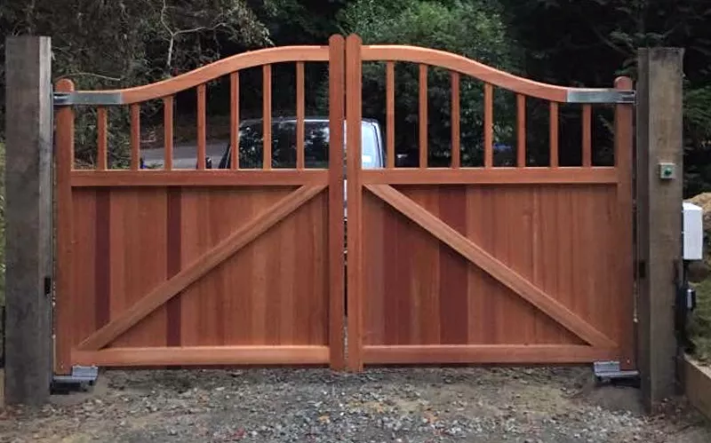 Swing gates underground motor Gatehouse Security, Haywards Heath, West Sussex